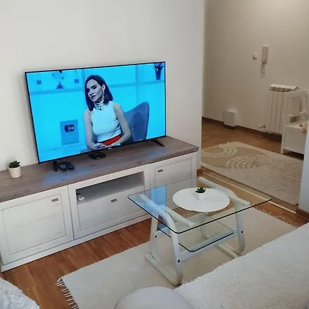 Dezavu Apartment *